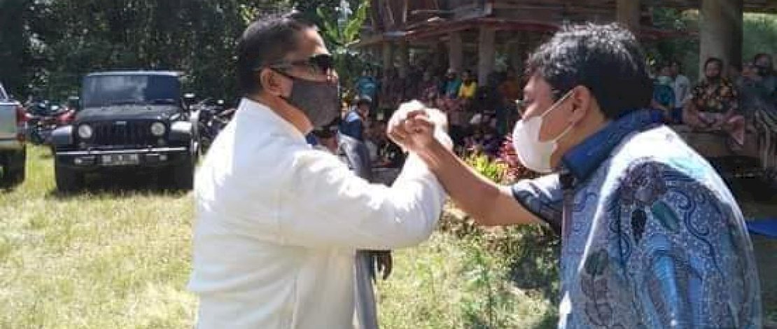 Balon Wabup Toraja Utara, Dedy Palimbong saat melakukan sosialisasi.