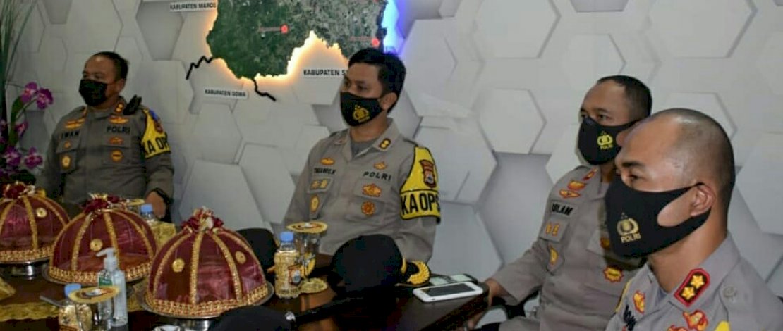 Para Kapolres mendengarkan penjelasan soal Ops Aman Nusa II Penanganan Covid-19 Mabes Polri.