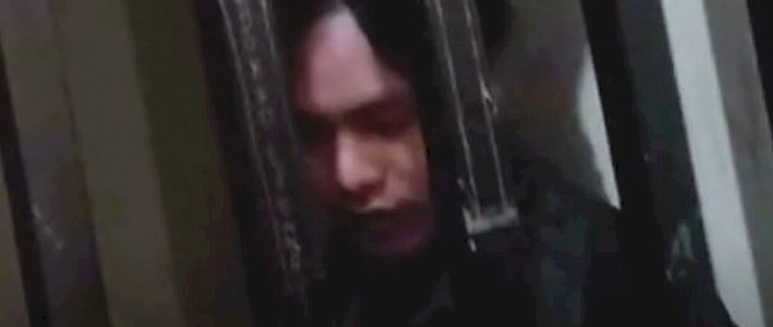 RF saat ditangkap saat orasi, karena nyanyiannya yang menghina polisi.