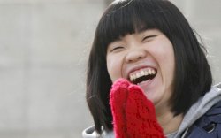 Bunuh Diri Bersama Ibunya, Komedian Wanita Ini Sempat Tinggalkan Catatan