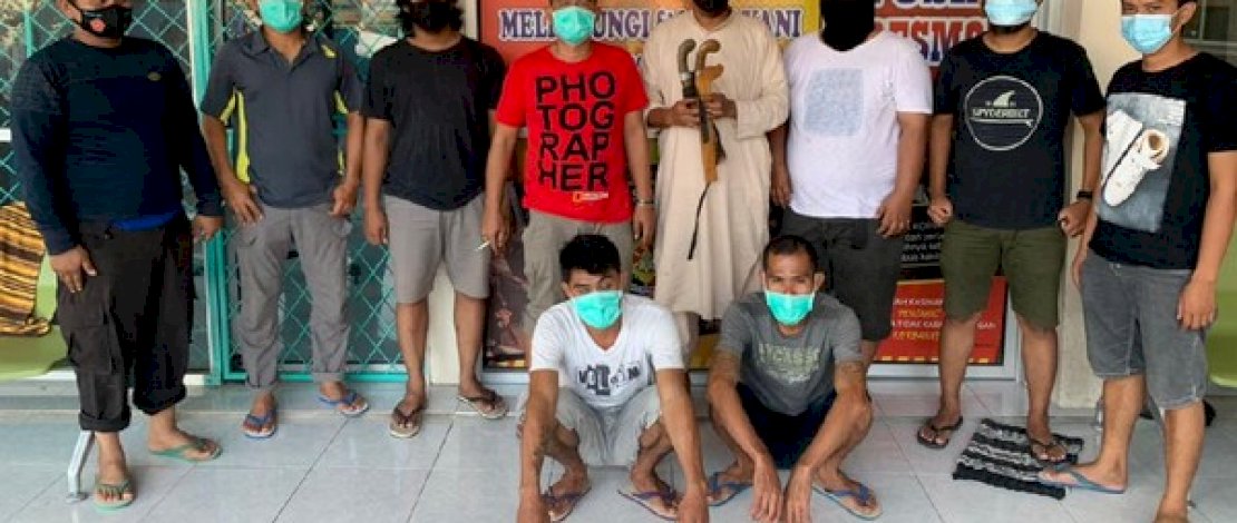 Dua pelaku pemarangan, AK dan MS diamankan Polres Wajo setelah membunuh LM.