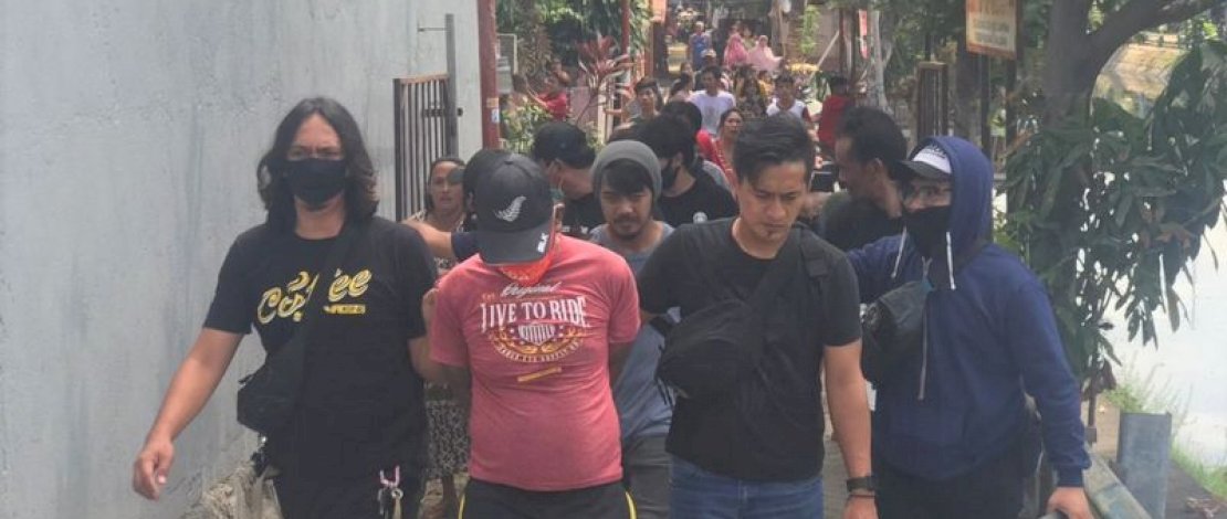 Pelaku Daeng Lala saat diamankan polisi. IST