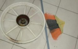 Niat Rujuk Dikandaskan Pelek Motor