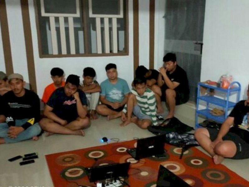 Liburan Mewah 19 Pembobol Tiket Pesawat dari Soppeng