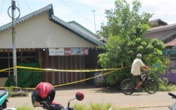 Jasad Ibu dan Putrinya Ditemukan Membusuk, Terakhir Terlihat Sapu Halaman Tiga Hari Lalu