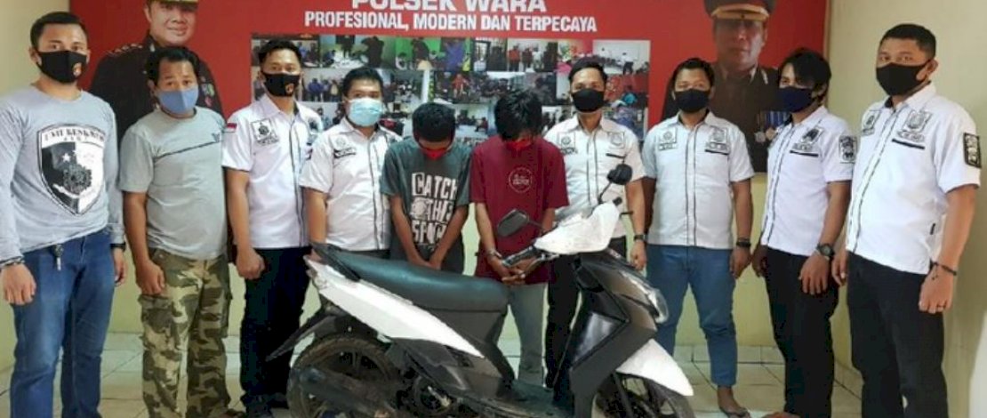 Dua pelaku pencuri sepeda motor diamankan di Mapolsek Wara.