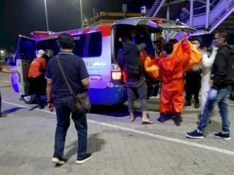 Pria dan Wanita Tewas Telanjang di Dalam Mobil, Ada Luka Lecet di Kemaluan