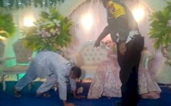 Tak Pakai Masker, Pengantin Pria di Pasuruan Dihukum Push Up