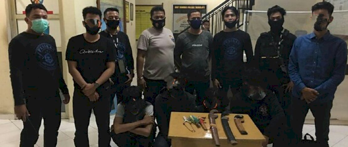 Enam pemuda diamankan tim Penikam Polrestabes Makassar.