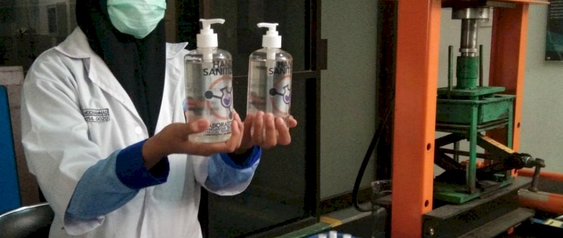Atasi Kelangkaan, Mahasiswa FTI UMI Ciptakan Hand Sanitizer