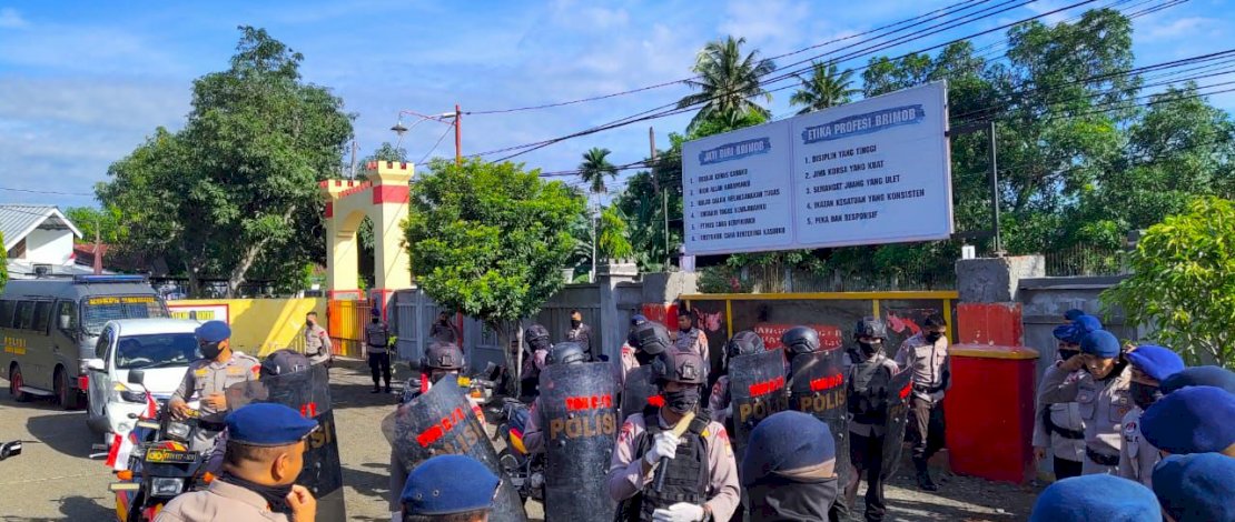 Anggota Brimob di Bone Latihan Kawal Jenazah Korban Corona