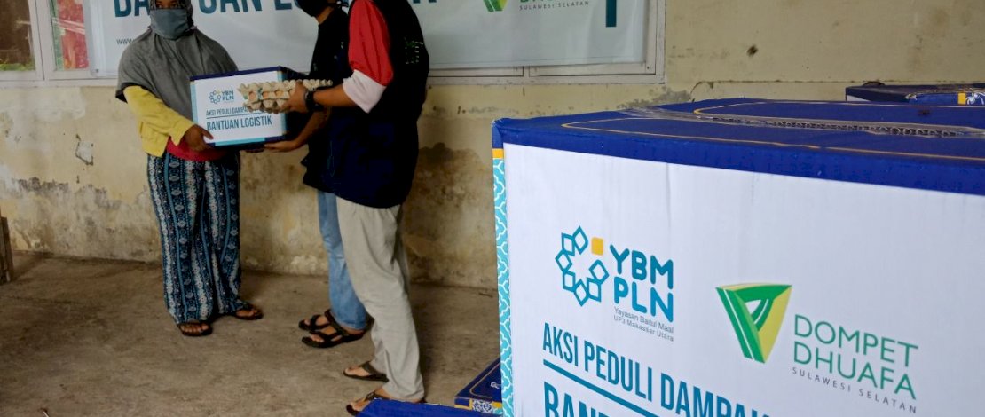 Dompet Dhuafa dan YBM PLN Berikan Sembako untuk Pekerja Informal