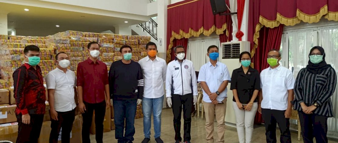 BMI dan TMP Serahkan Bantuan Beras hingga APD ke Pemprov Sulsel