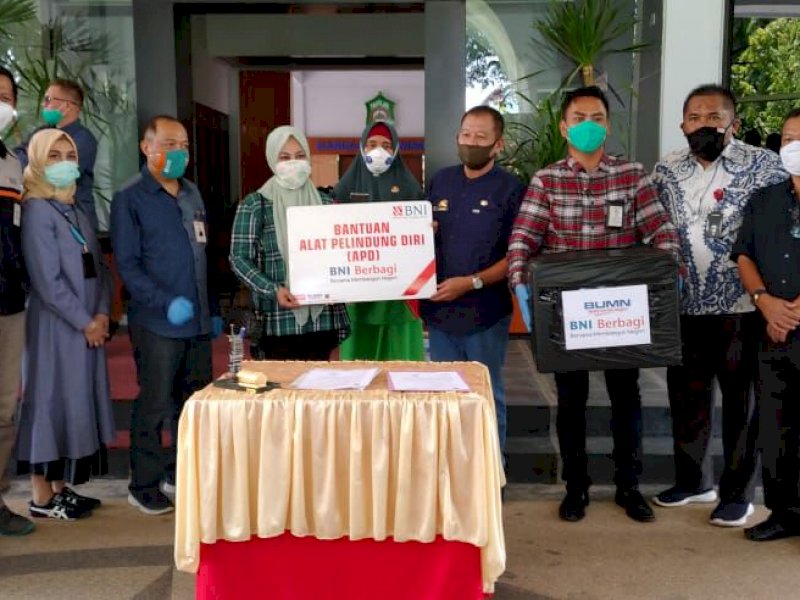 BNI Mattoanging Sumbang APD dan Masker ke Pemkab Takalar