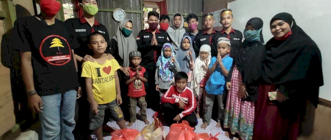 Maknai Ramadan, Pemuda Pemudi BATARA Berbagi di Panti Asuhan