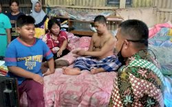 Wabup Takalar Kunjungi Babil, Bocah yang Rawat Orang Tua karena Lumpuh