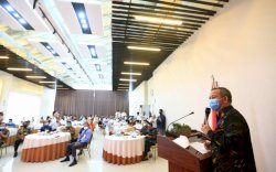 Di Depan Pimpinan BUMN, Prof Yusran Paparkan Lelang Program Covid-19