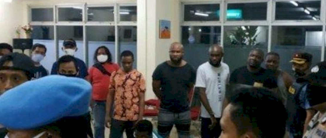 Anggota Polisi Dikeroyok Warga Nigeria, Ini Pemicunya