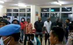 Anggota Polisi Dikeroyok Warga Nigeria, Ini Pemicunya