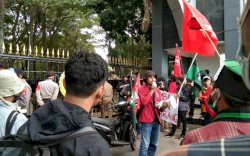 Mahasiswa Minta Gubernur Sulsel Hentikan Aksi Tambang Pasir