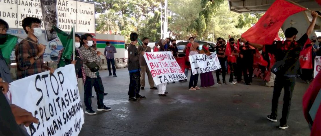Mahasiswa Minta Gubernur Sulsel Hentikan Aksi Tambang Pasir