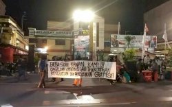 37 Mahasiswa Diamankan Usai Demo Ricuh, Massa Datangi Polrestabes Makassar