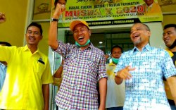 Mundur Dari Calon Ketua Golkar Sulsel, Kadir Halid Jadi Timses Syamsuddin Hamid