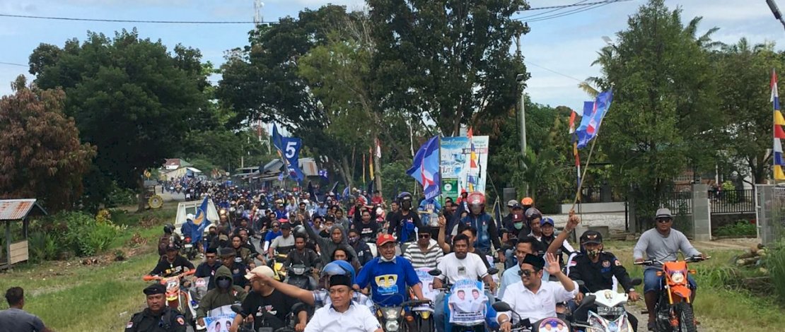 Masyarakat Tumpah Ruah Saksikan Pengukuhan Tim Pemenangan Kecamatan Burau Ibas-Rio Masyarakat Tumpah Ruah Saksikan Pengukuhan Tim Pemenangan Kecamatan Burau Ibas-Rio