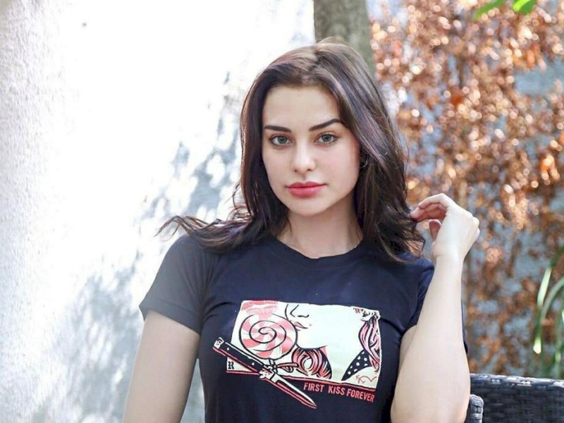 Nora Alexandra Murka Wajahnya Disebut Mirip PSK