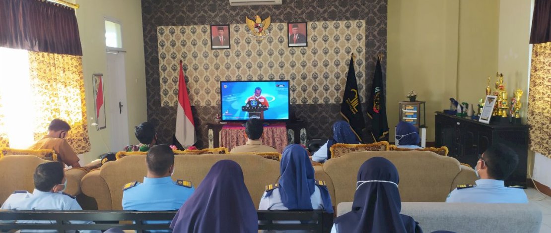 LPP Kelas IIA Sungguminasa mengikuti pengukuhan revolusi digital pelayanan publik Kemenkumham. 