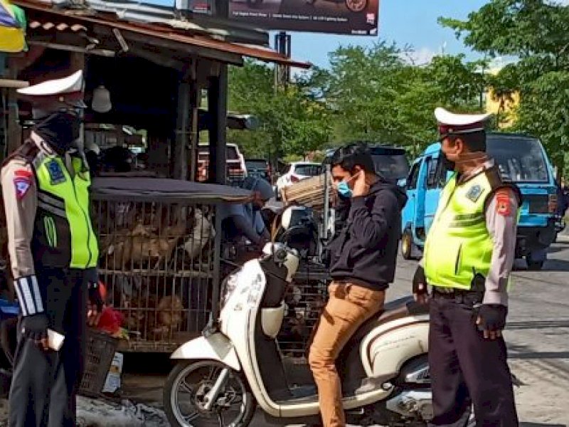 Masih Banyak Tak Pakai Masker di Hari Ketuju Penerapan PSBB Makassar