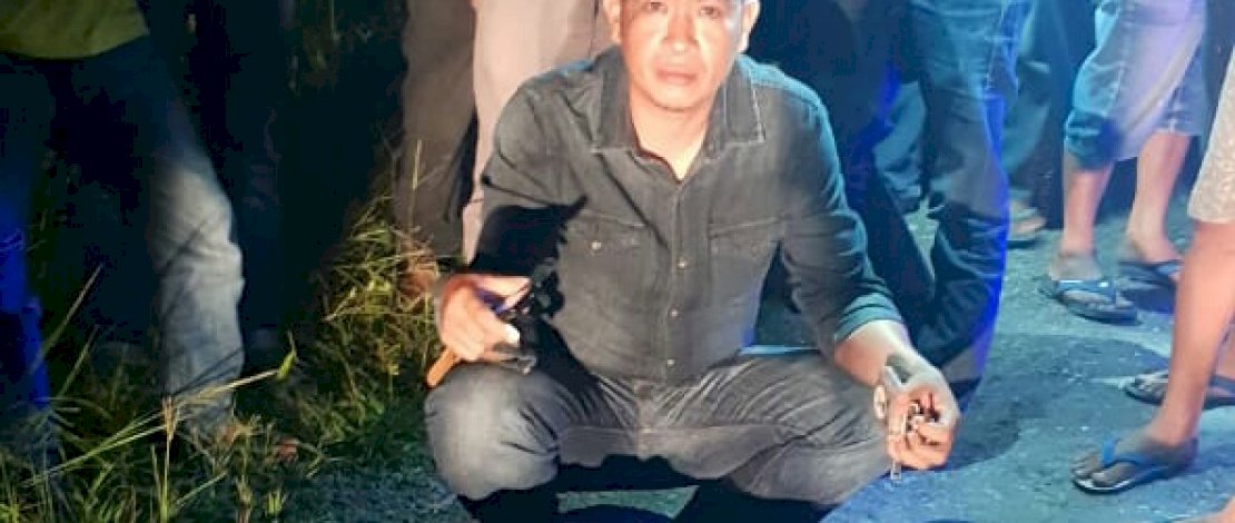 Polisi saat melakukan olah TKP pembunuhan Demas Laira, Kamis dini hari, 20 Agustus 2020. Polisi saat melakukan olah TKP pembunuhan Demas Laira, Kamis dini hari, 20 Agustus 2020.
