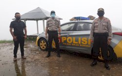 Curah Hujan Tinggi, Kapolsek Sinjai Borong Pantau Wilayahnya yang Rawan Longsor