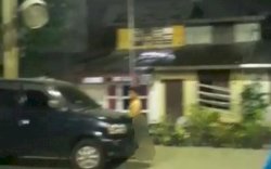 Heboh Pria Bugil Keluar Hotel Usai Diperas Waria, Ini Faktanya