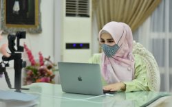 Anggunnya! Priska Paramitha Adnan Ikuti Online Meeting Bunda PAUD Se-Sulsel