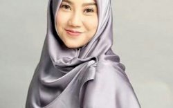 Prof Idrus dan&nbsp;Minyak&nbsp;Kayu&nbsp;Putihnya