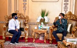 Kepada PT IKI, Gubernur Minta Kapal Ro Ro Selayar Diselesaikan