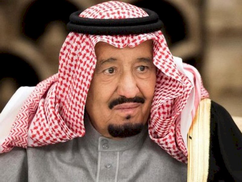 Raja Salman Berlakukan Jam Malam di Arab Saudi