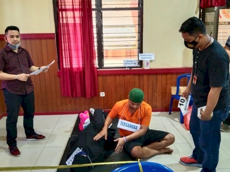Rekonstruksi di Gowa: Suami Bunuh Istri karena Sakit Hati Diusir