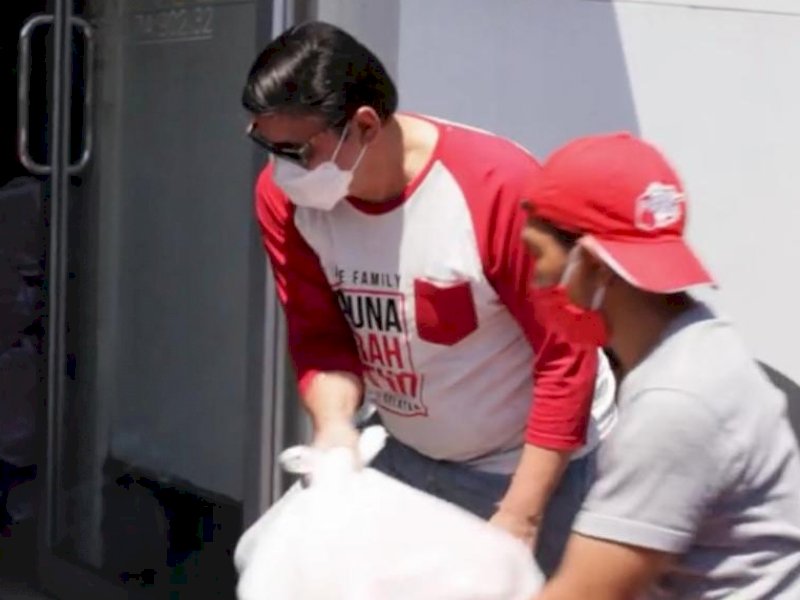 Legislator DPRD Sulsel Ini Salurkan Bantuan Sembako di Tiga Kecamatan