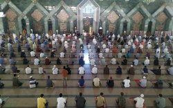Salat Jumat Perdana di Masjid Al-Markaz, Gubernur Sulsel: Kurva Covid-19 Menurun