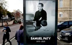 Tiga Remaja Didakwa Atas Pemenggalan Guru Perancis yang&nbsp;Tunjukkan Karikatur Nabi Muhammad