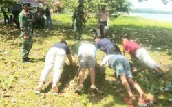 Hafal Pancasila, UUD 45 hingga Push Up, Sanksi Pelanggar Protokol Kesehatan di Pantai Koa-koa