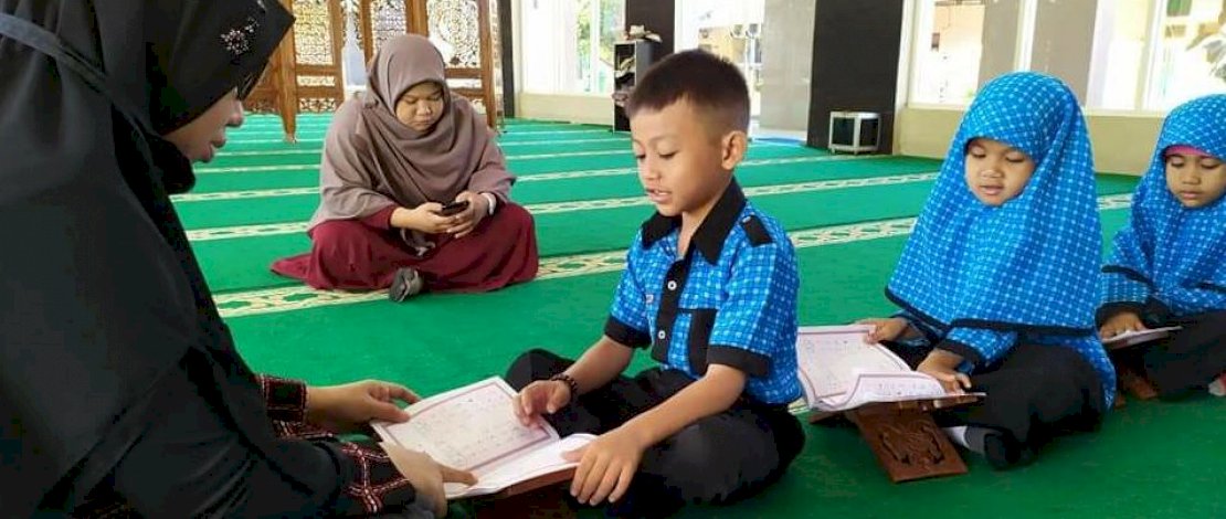 Suasana belajar di SD Islam Cendekia Baddoka Makassar. IST