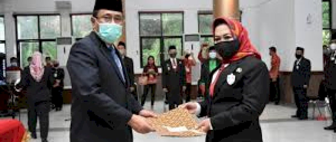 Kamsina Dilantik Sebagai Penjabat Sekda Gowa
