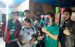 Senyum Bocah Korban Bully Pangkep Saat Terima Beasiswa dari Sespri Prabowo