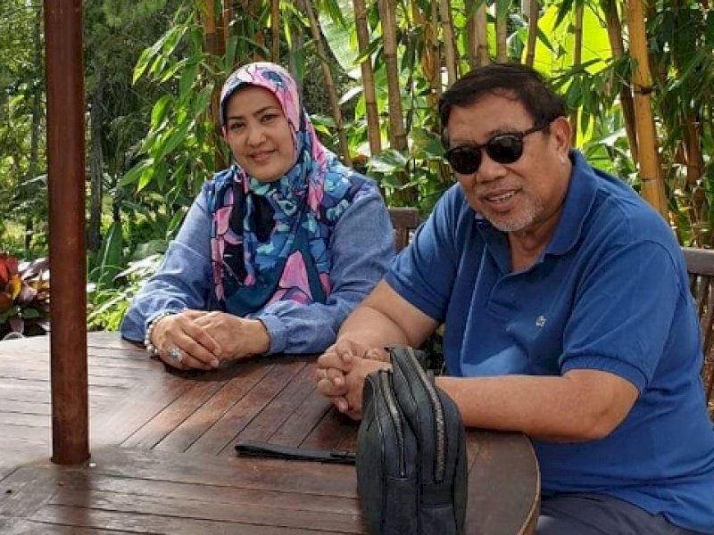 Kisah Istri Prof Idrus Temani Suaminya di Ruang Isolasi