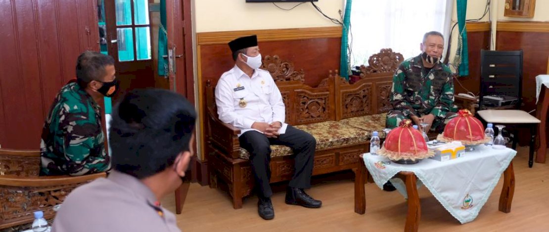 Wabup Gowa Hadiri Silaturahmi Danrem 141 Toddopuli di Makodim 1409