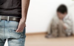 Tangis Balita Terhenti Selamanya Usai Dibanting Ayah Tiri di Kamar Mandi