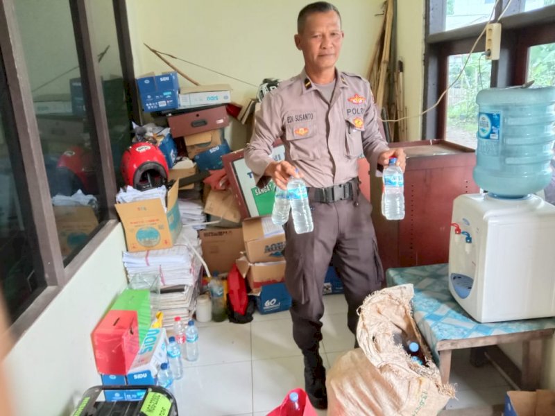 Digerebek Polisi, Miras Jenis Sopi di Merauke Dijual Secara Online